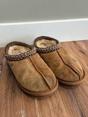 UGG Chestnut Suede Shearling Slip-On Mules Slippers Shoes Tan Well Loved Women 8